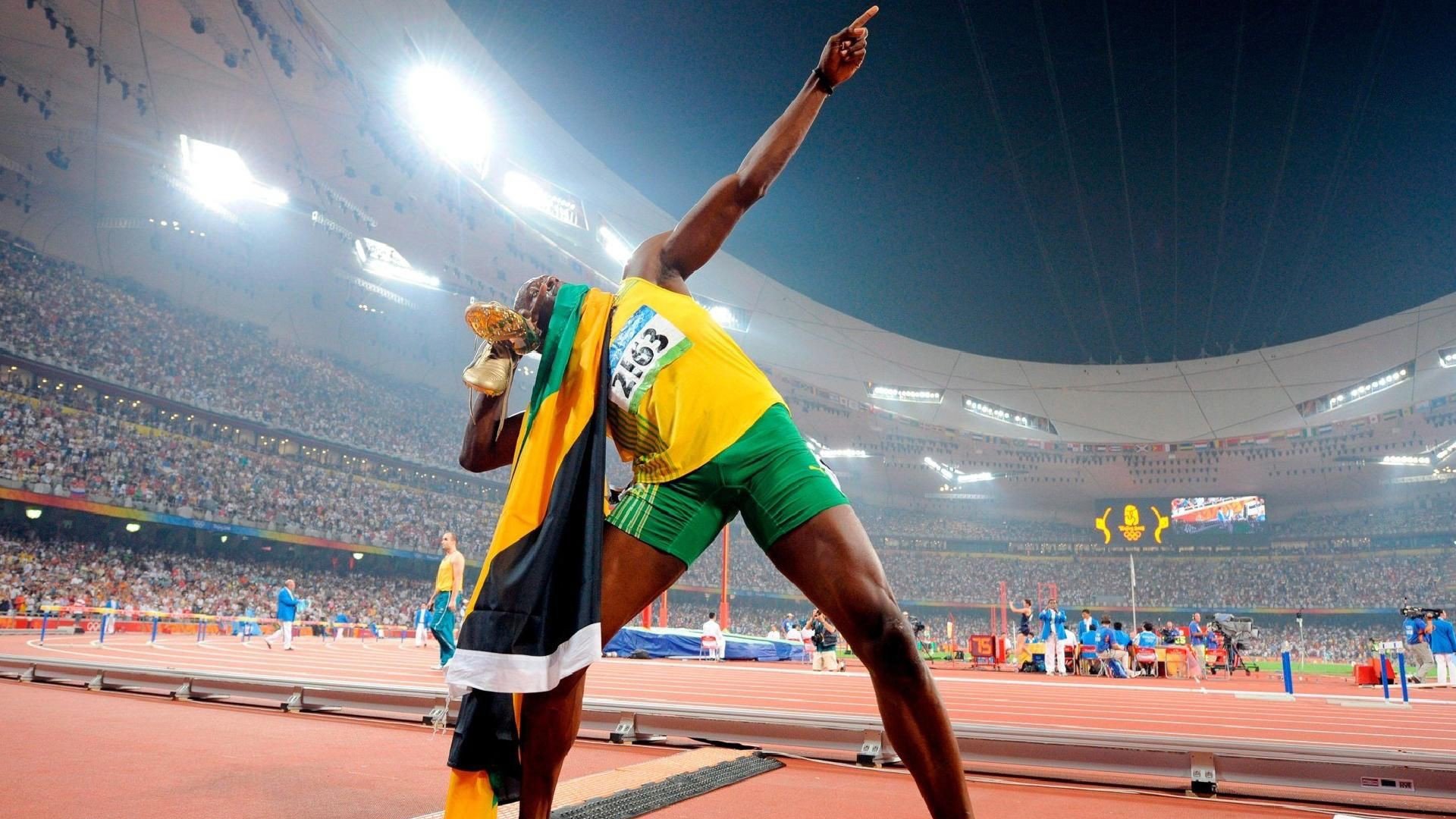 划水竞速：江河湖泊的激烈角逐，划水是什么地方的方言