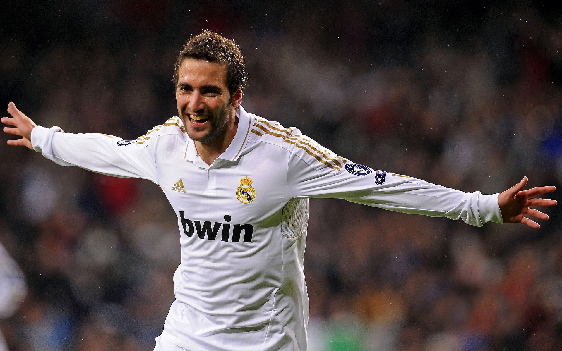 亚洲足球联赛中，某队实力强劲，轻松获胜，亚洲足球比赛有哪些